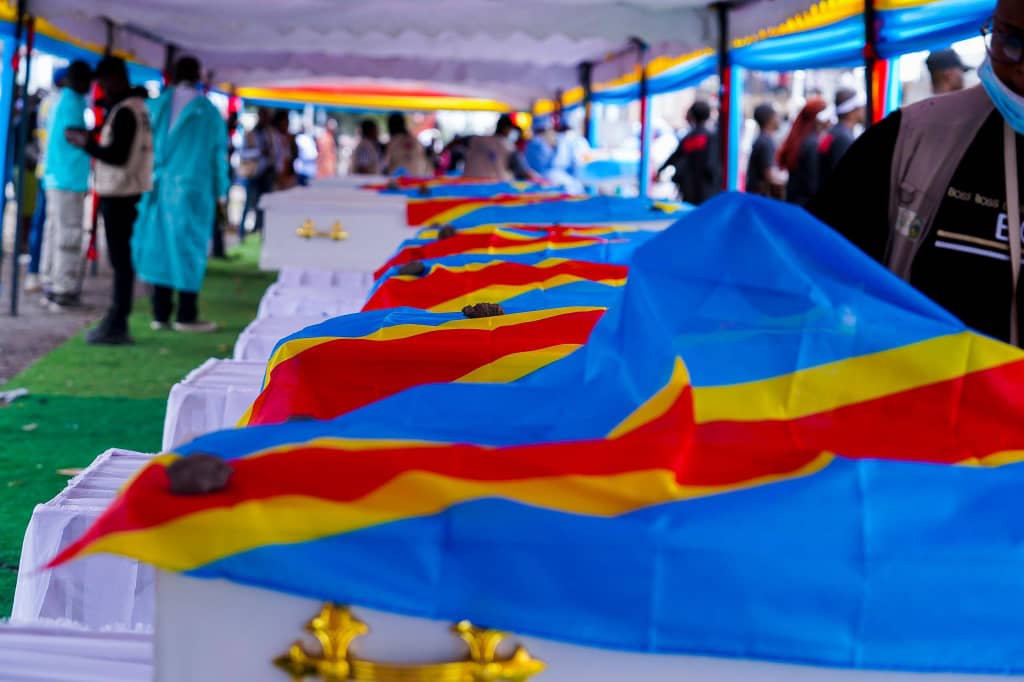 Inhumation des 35 civils tués à Goma : « Leur sang crie vengeance » (Patrick Muyaya)