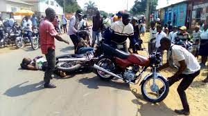 Kwango : deux morts dans l’accident après la collision de deux motos sur la RN1